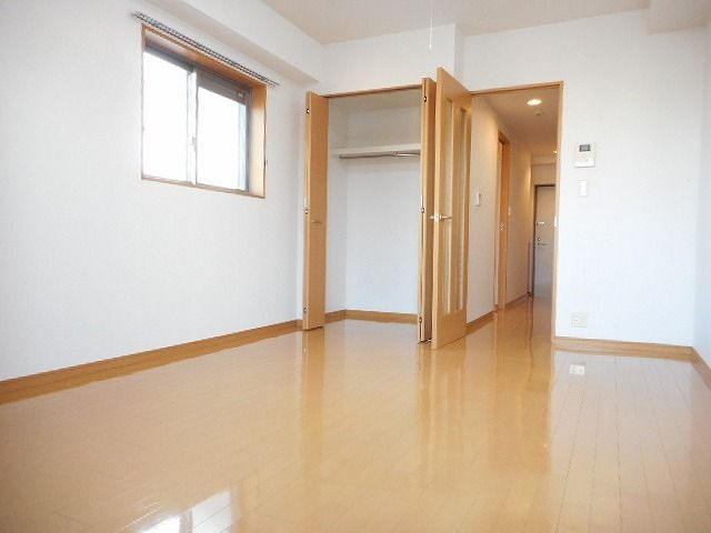 ジェン・ルーの寝室