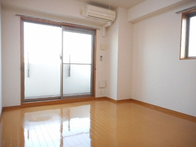 ジェン・ルーの居間・リビング