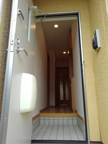 サンリットＢの玄関