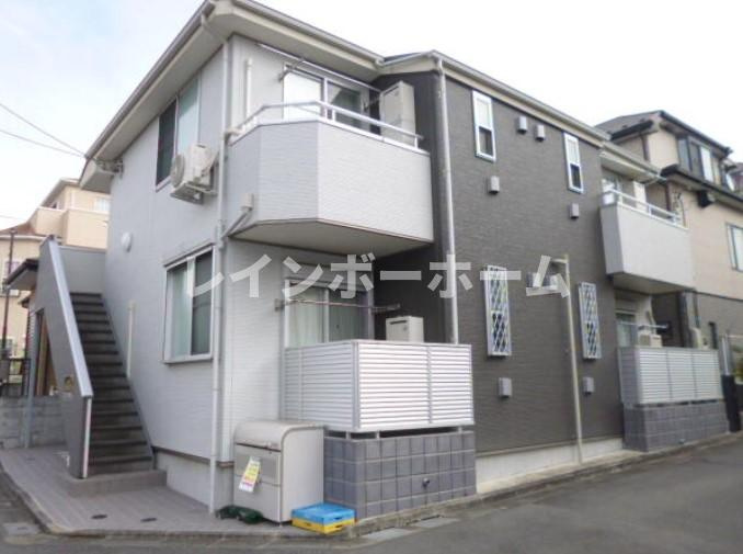 三高・スタジオフォー