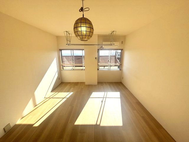 国玉マンションの洋室