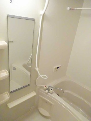 プリムヴェールＢの浴室|きれいなお風呂です