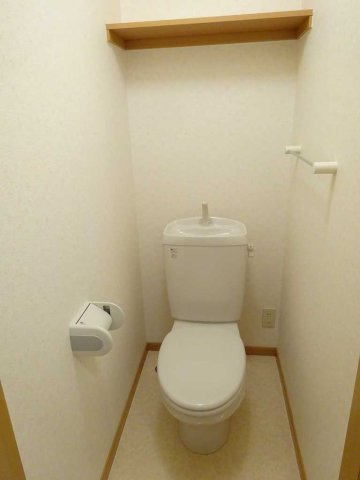 プリムヴェールＢのトイレ|ゆったりとした空間のトイレです