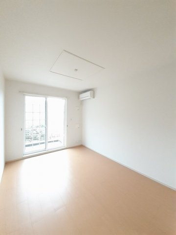 ワンピースの居間・リビング|おしゃれなリビングです