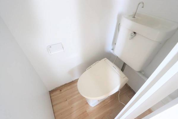 ビレッジハウス立江1号棟のトイレ|ビレッジハウスの同一物件・同一タイプの間取りの写真です