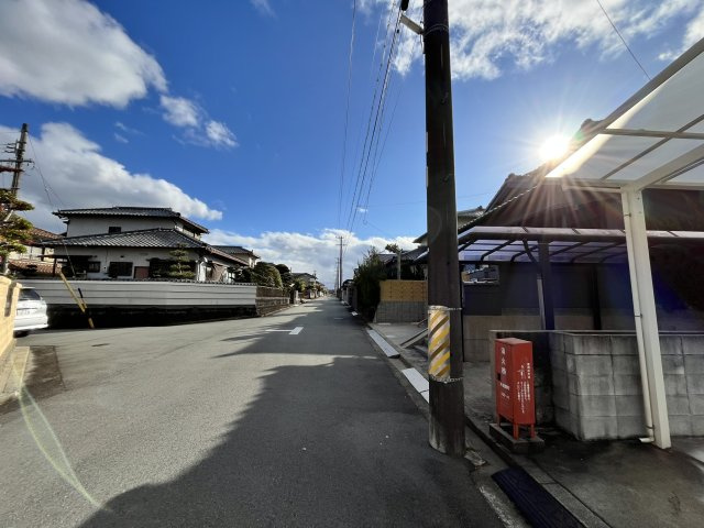 【前面道路含む現地写真】の画像