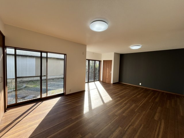 【居間・リビング】の画像