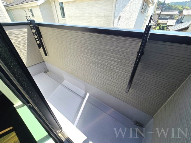 多米中町戸建貸家 2のバルコニー