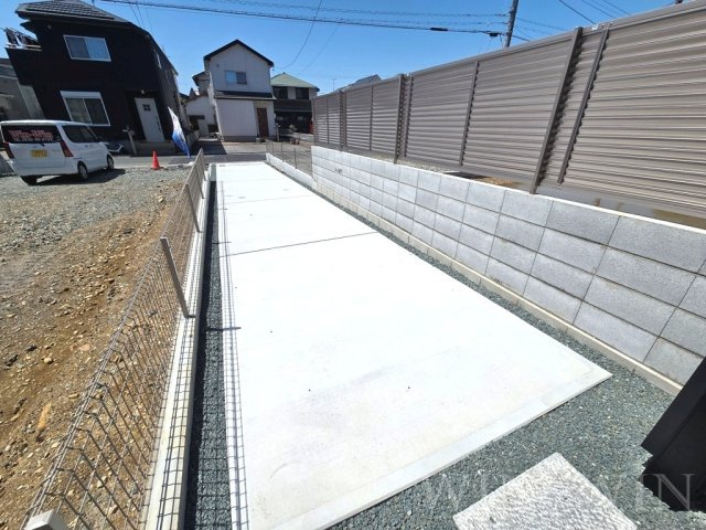 多米中町戸建貸家 2の駐車場