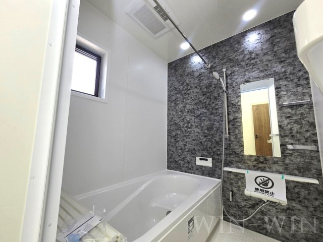 多米中町戸建貸家 2の浴室