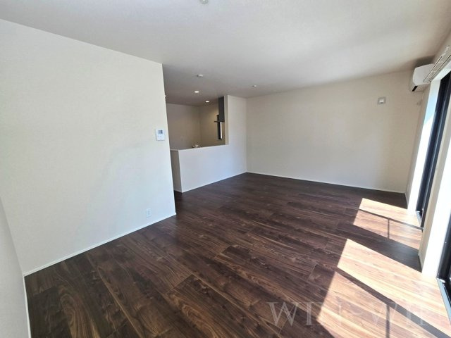 多米中町戸建貸家 2の居間・リビング