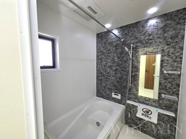 多米中町戸建貸家 2の浴室