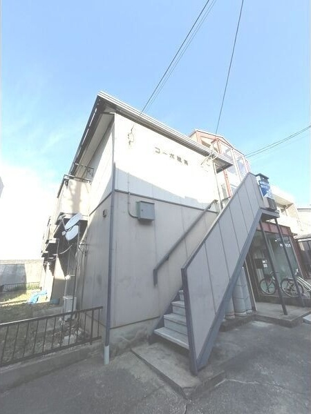 コーポ穂高のエントランス