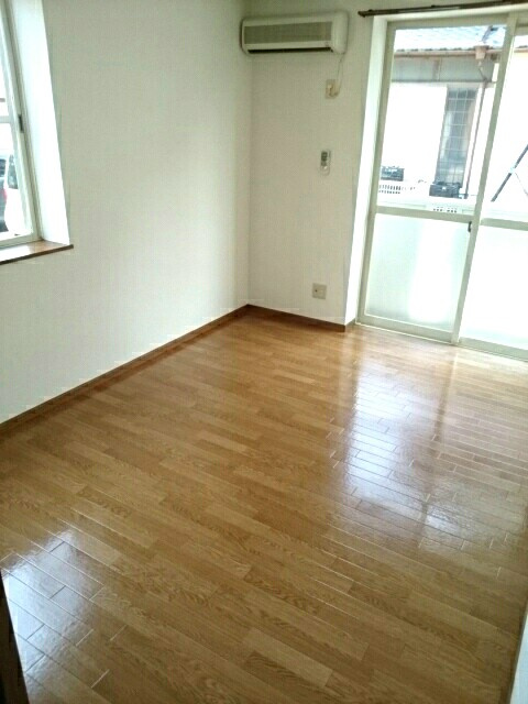 ソレアード　高岡の居間・リビング|居室・リビング