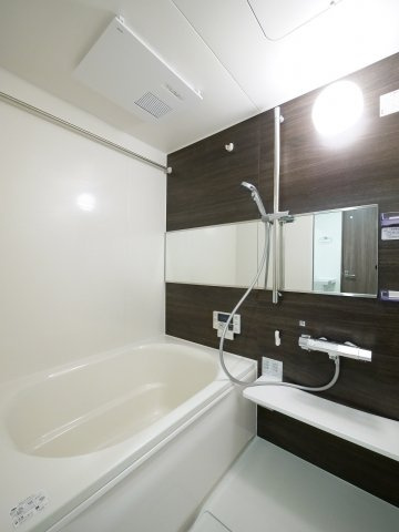 D-room福富 B棟の浴室