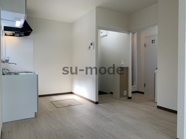 エコーハイツの居間・リビング