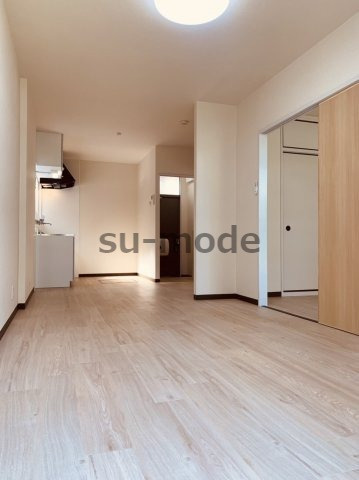 エコーハイツの居間・リビング