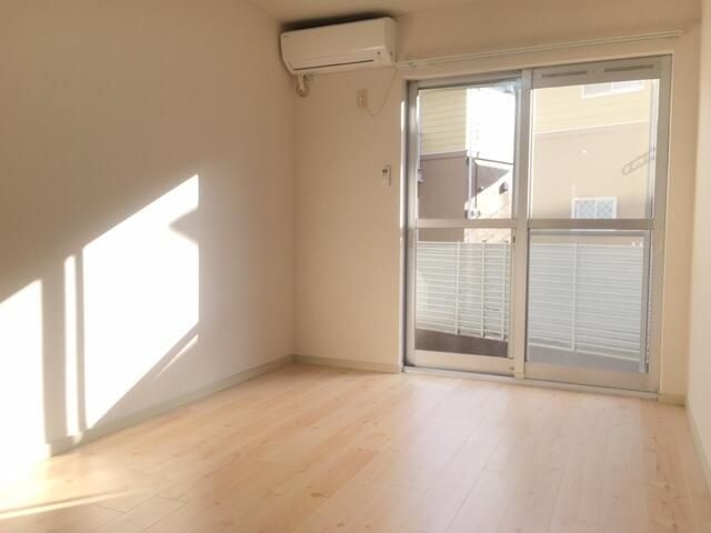 サニーハイムの居間・リビング