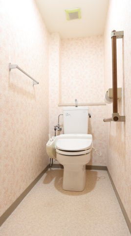 グランフォレスト楽山公園のトイレ|手洗い付きのトイレです！