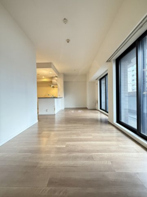 【居間・リビング】 | サムティグランツ神戸