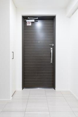 【玄関】 | パークアクシス池田山 | ※写真は同タイプ住戸です。