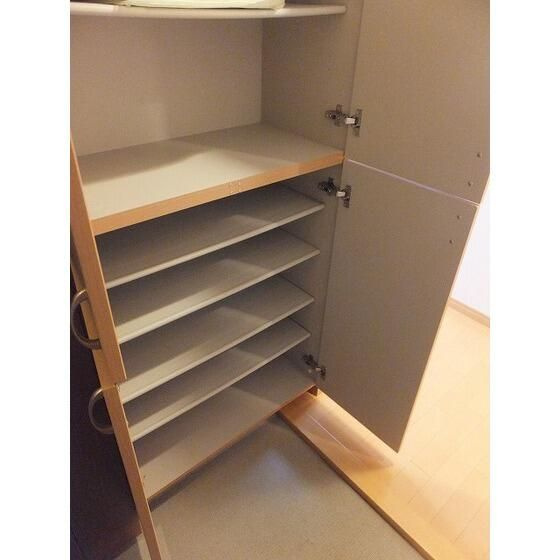 プレデパルク３の玄関