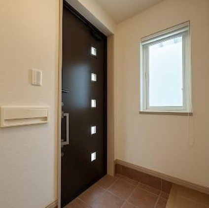 南15条西19丁目の玄関