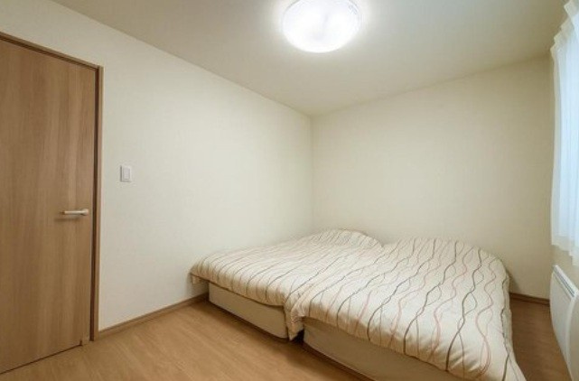 南15条西19丁目の洋室