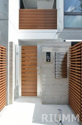 【エントランス】 | ファーレ中野Ⅱ