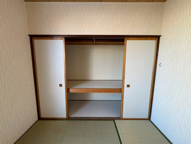 昭栄ハイツの収納