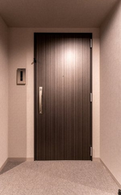 【玄関】 | ラテスト白金台 | ※写真は同タイプ住戸です。