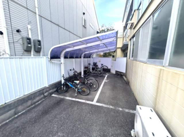 森南コーポの駐車場