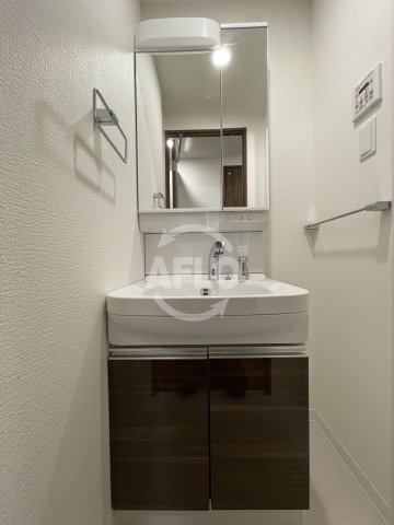 フォーリアライズ難波シエロの洗面所|フォーリアライズ難波シエロ　洗面脱衣所