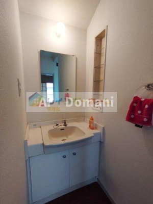 【洗面所】 | グループリビング柏の葉 | 共用の洗面所です。