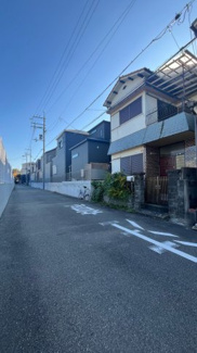 【前面道路含む現地写真】