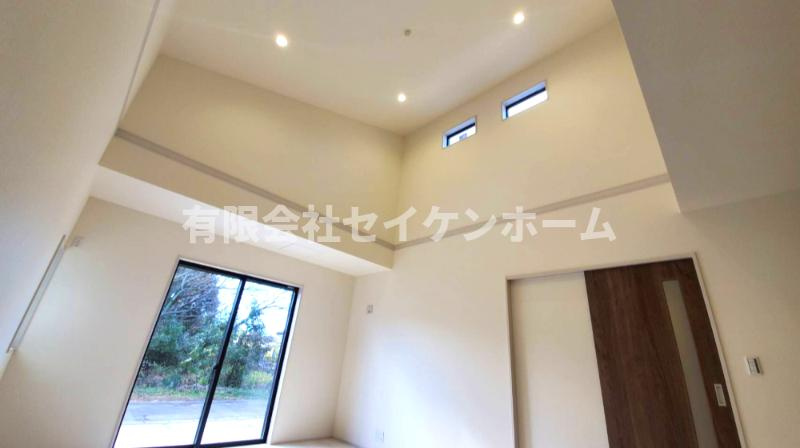 大里郡寄居町露梨子　新築住宅（平屋建て）8号棟の居間・リビング