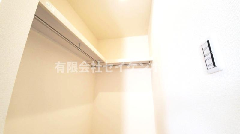 大里郡寄居町露梨子　新築住宅（平屋建て）8号棟の収納