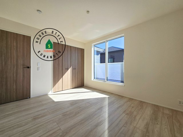 上益城郡益城町広崎第1-4棟(1号棟)の内観：施工例|主寝室には収納力に優れたクローゼットがありますので、お部屋もすっきり片付きます。