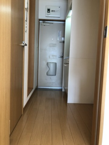 川崎市多摩区西生田３丁目のアパートの玄関