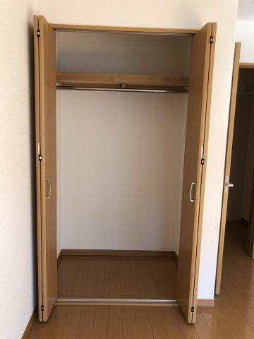 川崎市多摩区西生田３丁目のアパートの収納