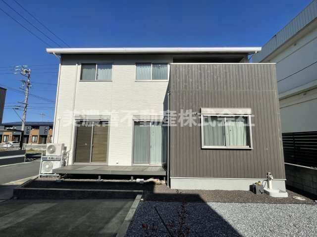 ６６２６０　岐阜市西鶉５丁目中古戸建て