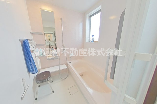 ６６２６０　岐阜市西鶉５丁目中古戸建ての浴室