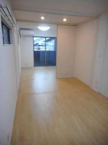 ＬＡＣＲＡＳの居間・リビング|ゆったりとした居間です