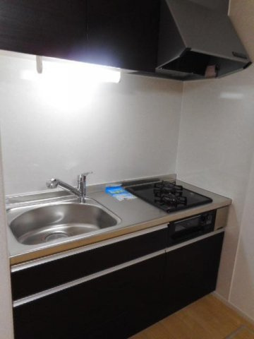 ＬＡＣＲＡＳのキッチン|コンパクトなキッチンで掃除もラクラク