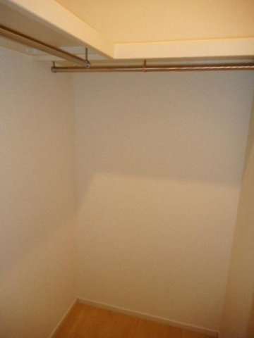 ＬＡＣＲＡＳの収納|小物を収納するのに便利です