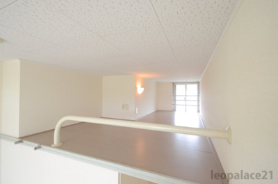 【寝室】 | レオパレスＨＩＧＡＳＨＩＹＡＭＡ | 写真と異なる場合が御座います