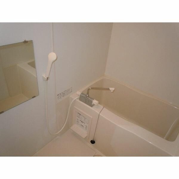 川崎市多摩区宿河原６丁目のアパートの浴室