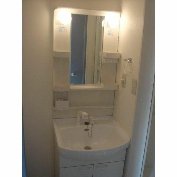 川崎市多摩区宿河原６丁目のアパートの洗面所