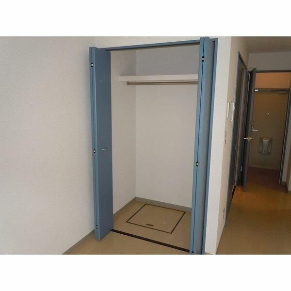 川崎市多摩区宿河原６丁目のアパートの収納