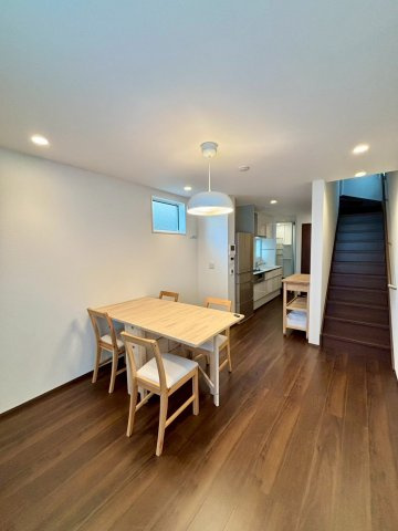 杉並区和田１丁目戸建の居間・リビング